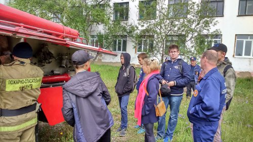 ОЛЬСКИЕ ПОЖАРНЫЕ ПРИНИМАЮТ ГОСТЕЙ